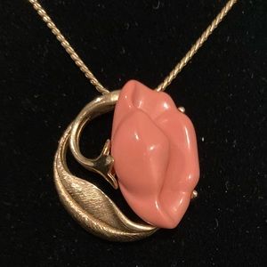 Vintage Avon Gold Tone Pink Poppy Necklace/Brooch Set